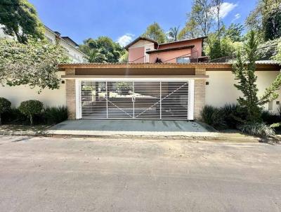 Casa para Venda, em Carapicu�ba, bairro Fazendinha, 4 dormit�rios, 5 banheiros, 3 su�tes, 3 vagas