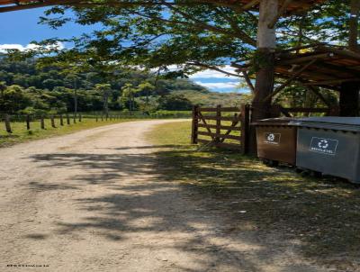 Casa para Venda, em Torre de Pedra, bairro Estrada dos almeidas, 1 dormit�rio, 1 banheiro, 6 vagas